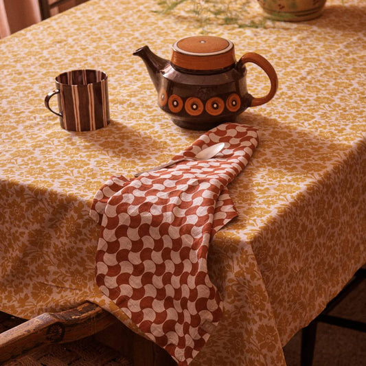Lucia Table Linen