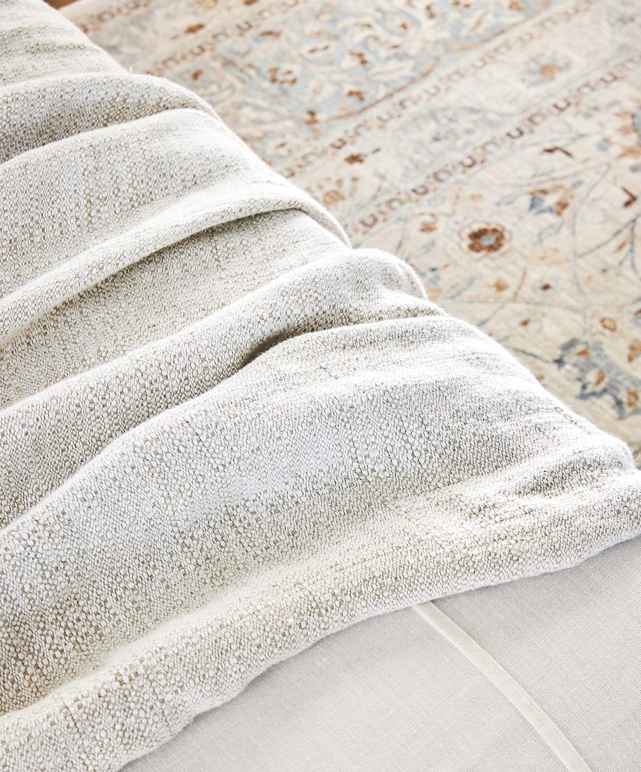Luna - Linen Throw