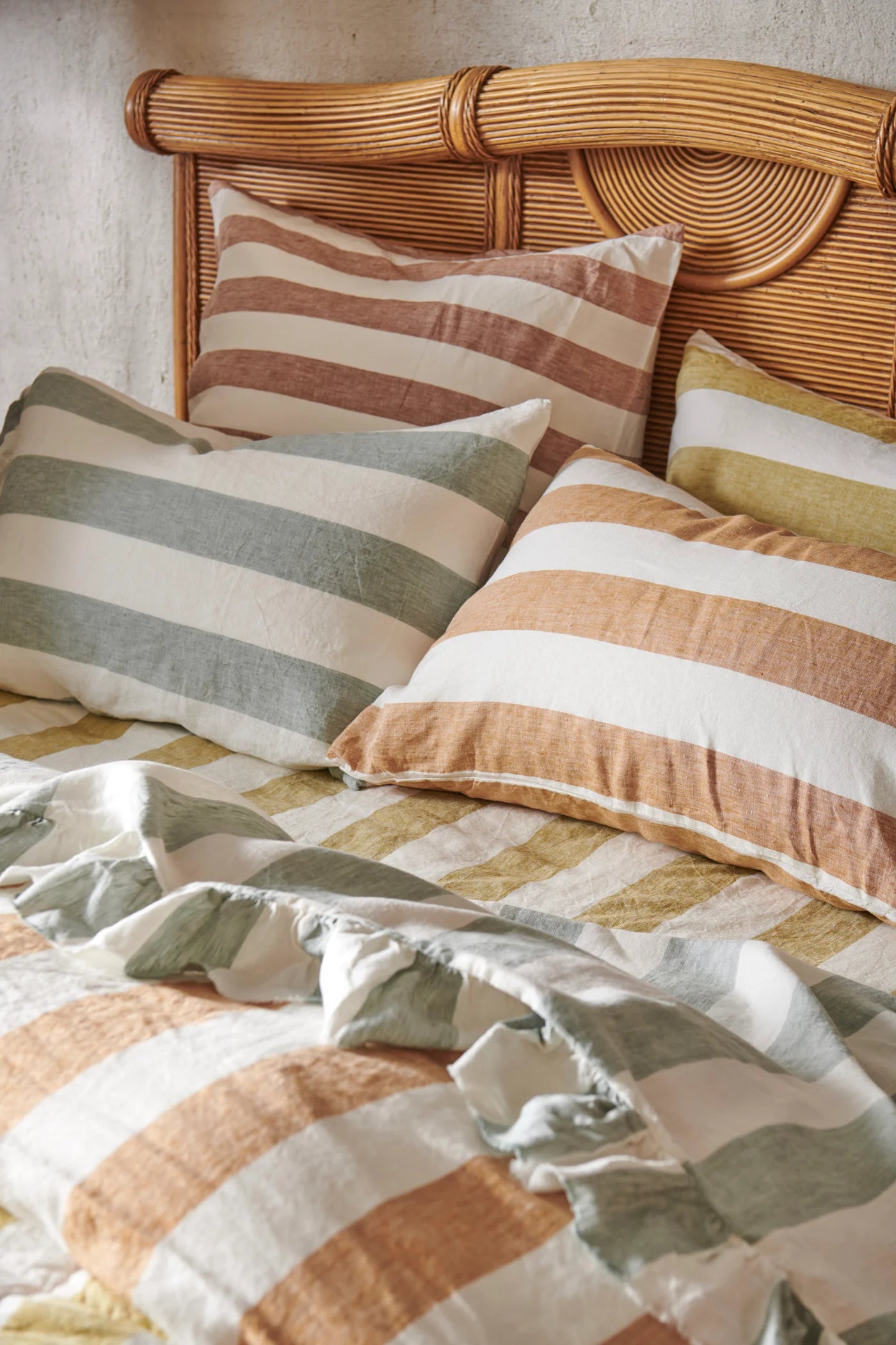 Fog Stripe Ruffle Flat Sheet