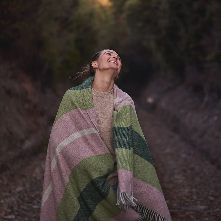 Waverley - Breezy Throw