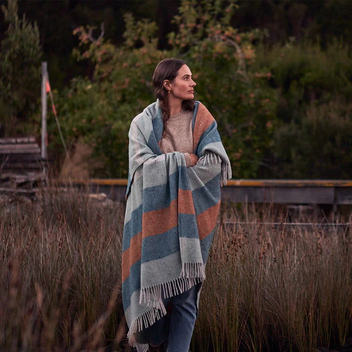 Waverley - Breezy Throw