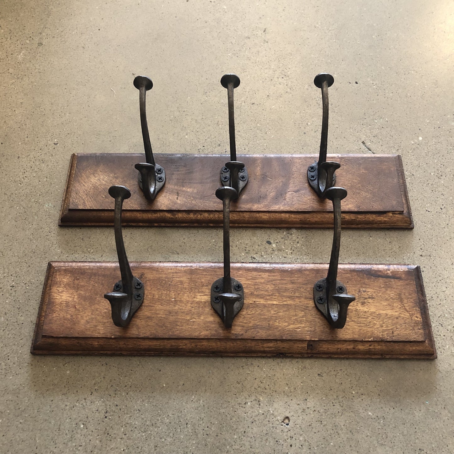 Wooden Rail with 3 Hooks
